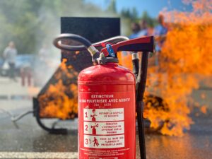 formation incendie manipulation des extincteur et évacuation