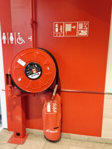 Sécurité incendie: guide et procédure pour utiliser un RIA robinet d’incendie armé