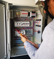 révision des procédures de l'habilitation électrique BS BE manœuvre