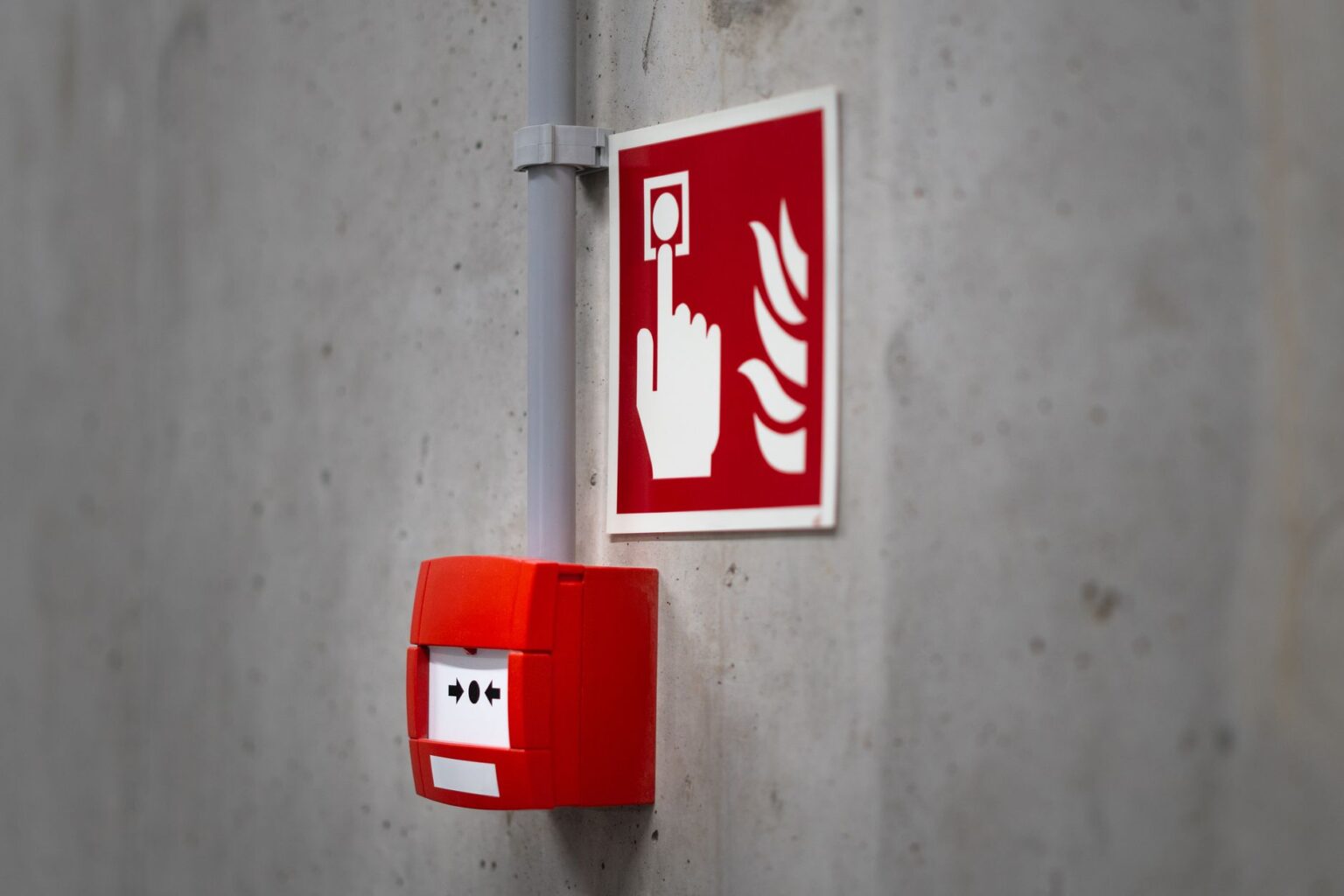 Déclencheur manuel d'alarme incendie
