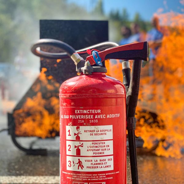 formation incendie manipulation des extincteur et évacuation