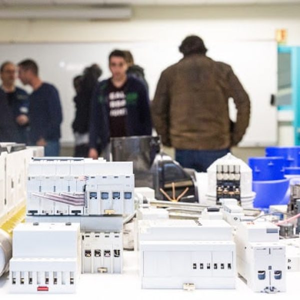 Formation formateur Habilitation électrique B1 B2 BR BC https://www.alertis.fr/wp-content/uploads/2021/03/img_0109-2-scaled.jpg
